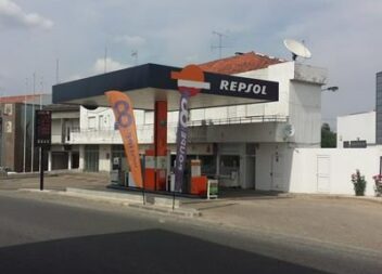 Repsol Fundão - Posto de Abastecimento (EN18)