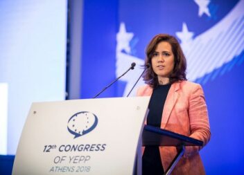 Lídia Pereira eleita Presidente do YEPP