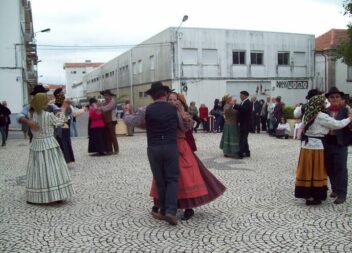 A tradicional procissão da Festa de S. José Operário, no dia 1º de Maio