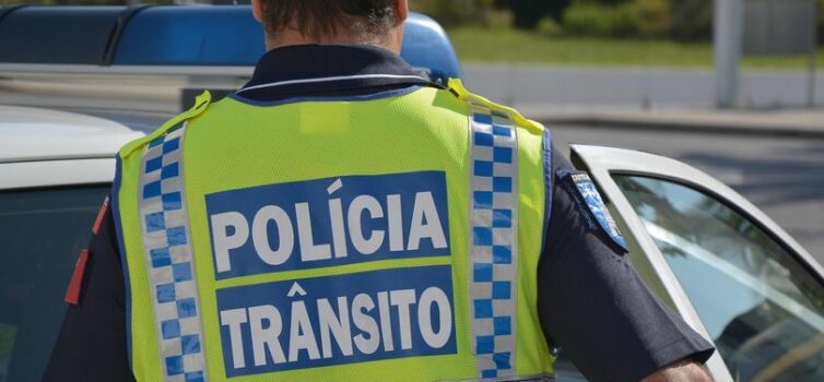 Cinco detenções por excesso de álcool