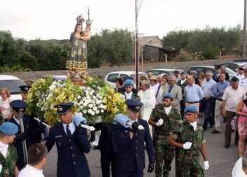 Senhora do Loreto leva mundo da aviação até Alcafozes