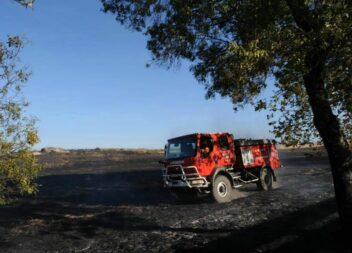 Um incêndio em Teixoso e Sarzedo, no concelho da Covilhã, distrito de Castelo Br