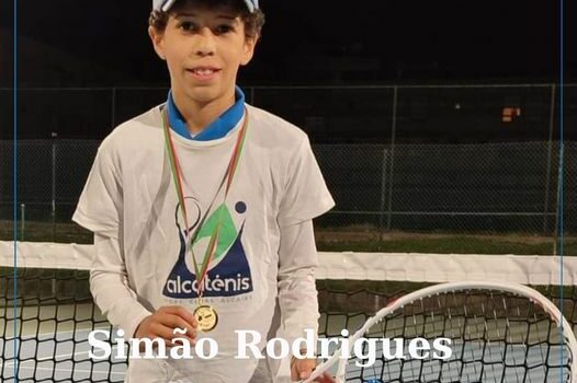 O atleta Simão Rodrigues, que representa o Alcatenis Sport Clube - Alcains, marc