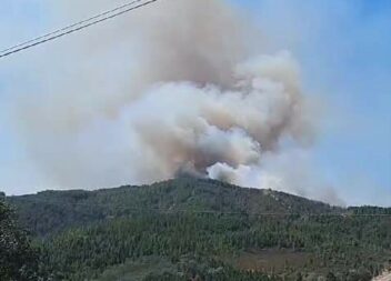 Incêndio preocupa em Lavacolhos, no concelho do Fundão.