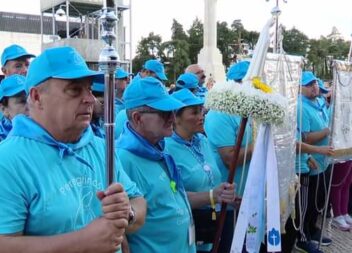 Grupo de Peregrinos de Maria chegam ao Santuário de Fátima