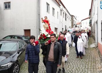 Festa das Papas celebra tradição em honra de São Sebastião na Póvoa de Atalaia