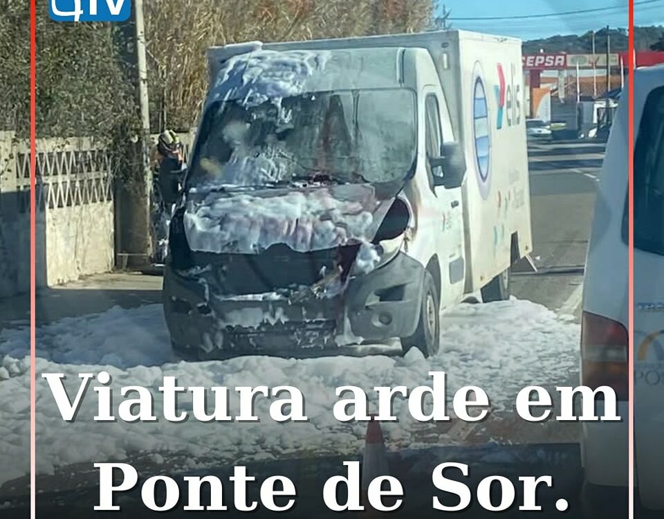 Incêndio em carrinha condiciona trânsito