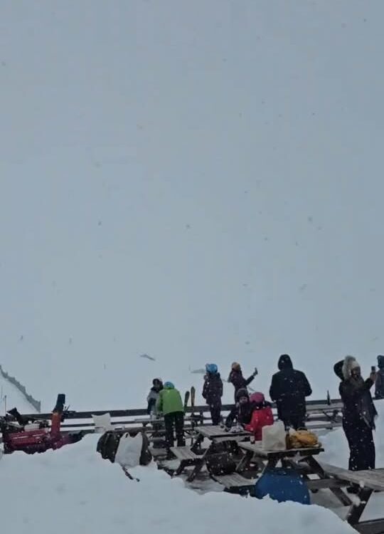 Serra da Estrela ao rubro com neve e música neste sábado